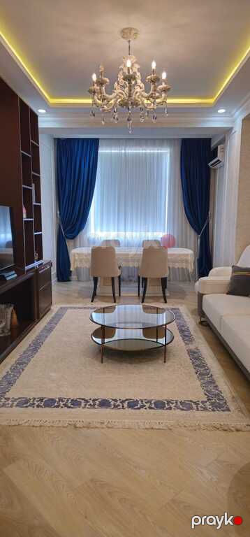Satılır 2 otaqlı köhnə tikili 58 m² — Bakı