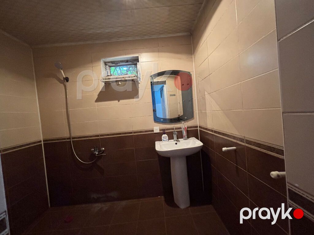 Tələbə qızlar üçün otaq kirayə verilir.Otaq 2 nəfər qız üçün nəzərdə — Ev, villa, Bakı (4)