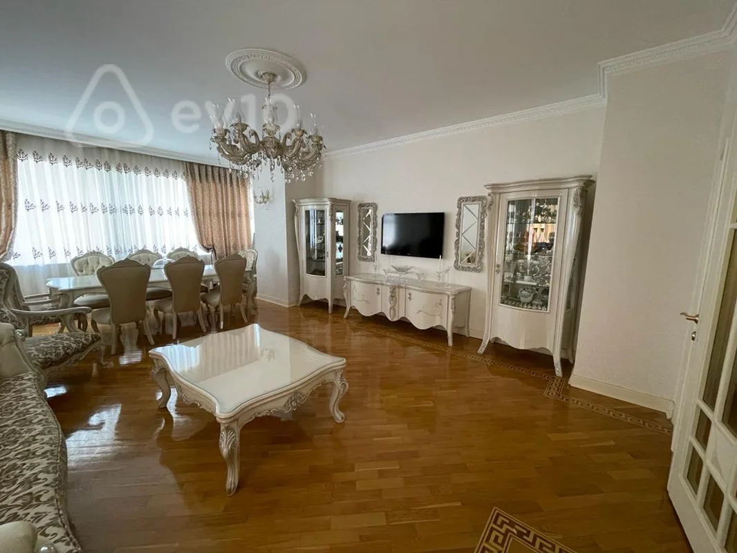 3 otaqlı mənzil, 135 m², Babək prospekti 10A — kirayə — Mənzil, Bakı (12)