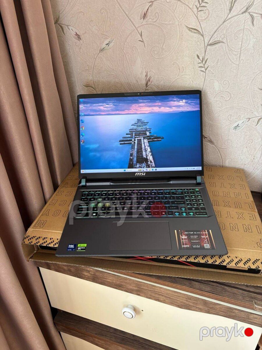 Noutbuk MSI Vector Gaming RTX 5070ti — Noutbuklar, Bakı (3)