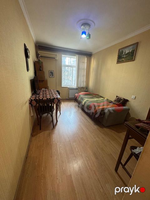 Satış: 2 otaqlı Köhnə tikili, 29 m², Yasamal rayonu — Bakı
