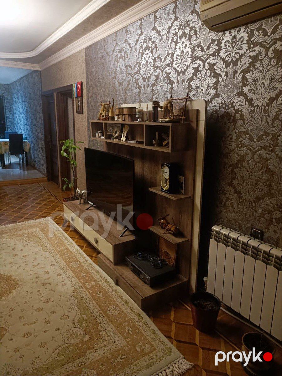 Satılır 5 otaqlı köhnə tikili 143 m² — Mənzil, Bakı (7)