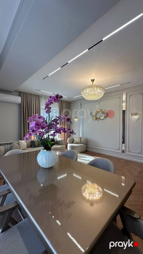 Satılır 3 otaqlı yeni tikili 128 m² — Bakı