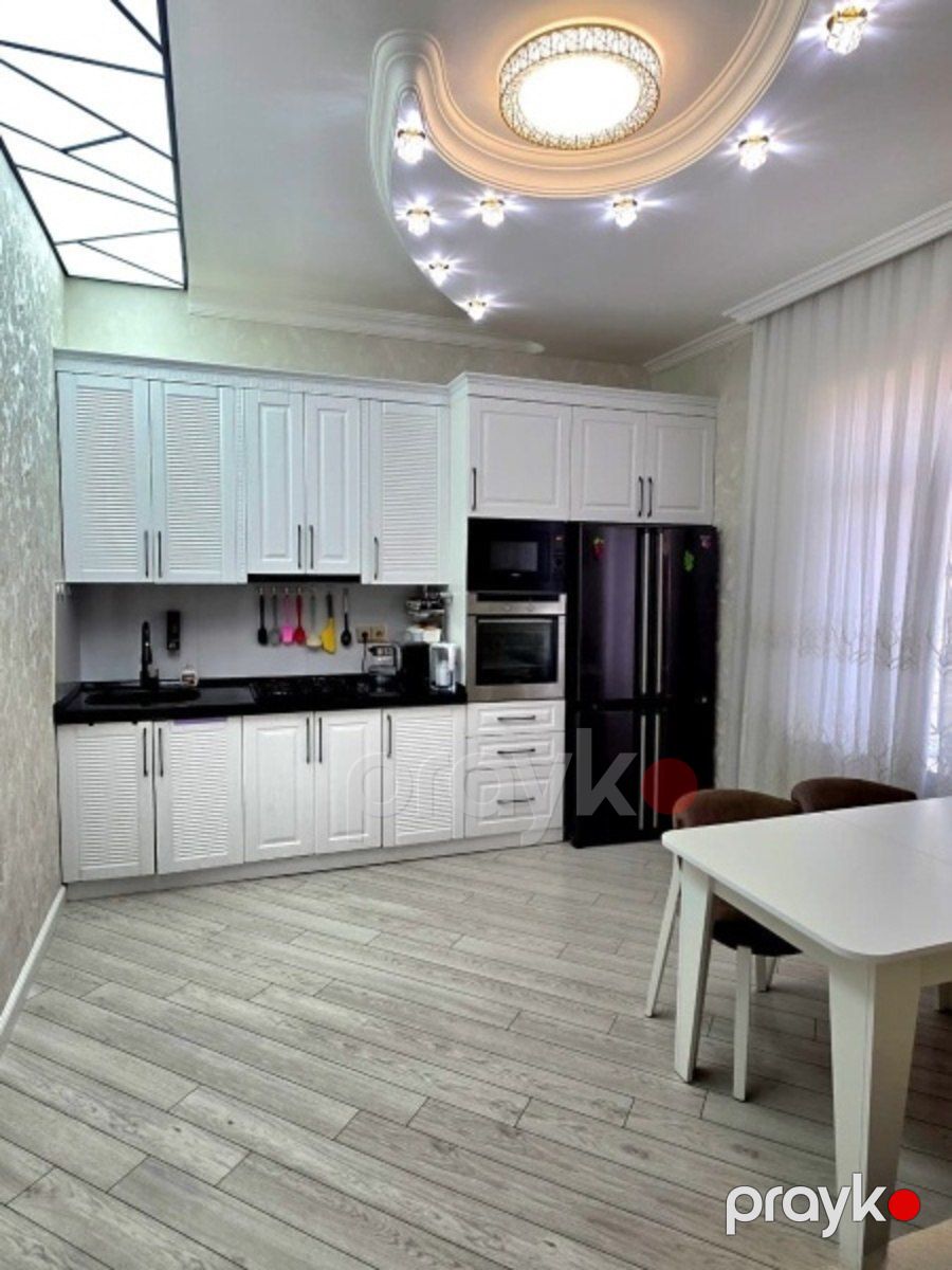 Satılır 10 otaqlı həyət evi/bağ evi 550 m² — Ev, villa, Bakı (10)