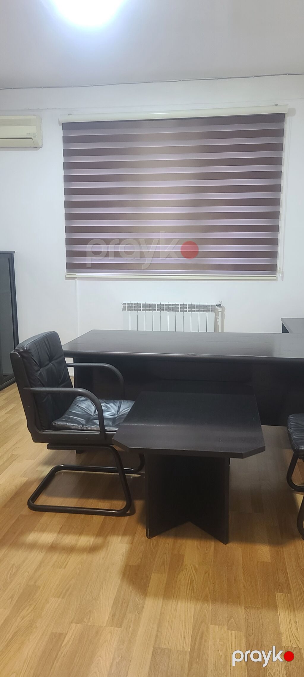 Ofis mebel dəsti Tərkibi: - Direktor masası – geniş iş səthi, qapalı — Ofis mebeli, Digah (2)