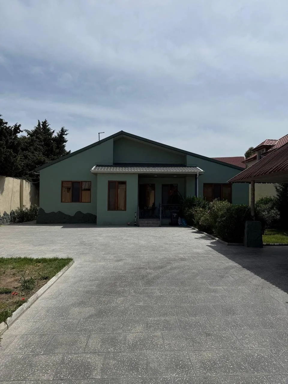 Şüvəlan, 4 otaqlı Həyət evi satılır - 180 m², 1 mərtəbə, 7 sot — Bakı