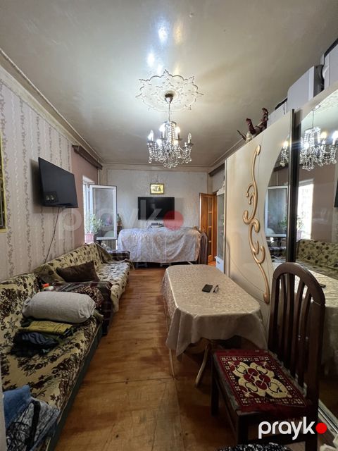 Satılır 2 otaqlı köhnə tikili 45 m² — Bakı