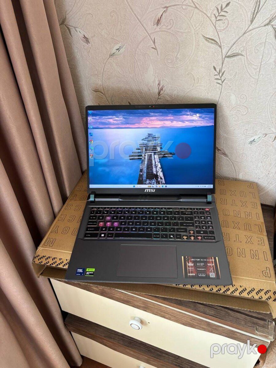 Noutbuk MSI Vector Gaming RTX 5070ti — Noutbuklar, Bakı (7)
