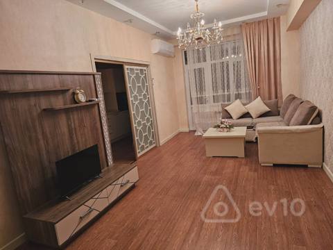 3 otaqlı mənzil, 115 m², Abbasqulu Abbaszadə küç. — kirayə — Tural bəy — Apartment