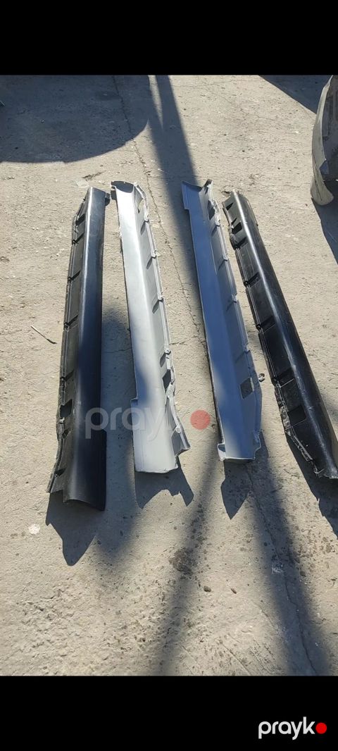 BMW E34 qapinin alt plasmaslari (padnoska fiberglass — Sumqayıt