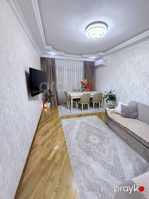 Satılır 2 otaqlı köhnə tikili 63 m² — Bakı