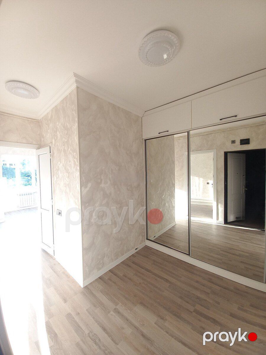 Satılır 2 otaqlı köhnə tikili 60 m² — Mənzil, Bakı (5)