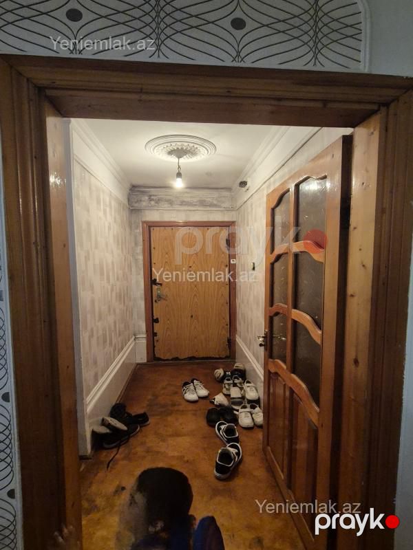 Satılır 2 otaqlı Bina evi menzil (Köhnə tikili), 50 m², 4-cü mikrorayon — Mənzil, Sumqayıt (12)