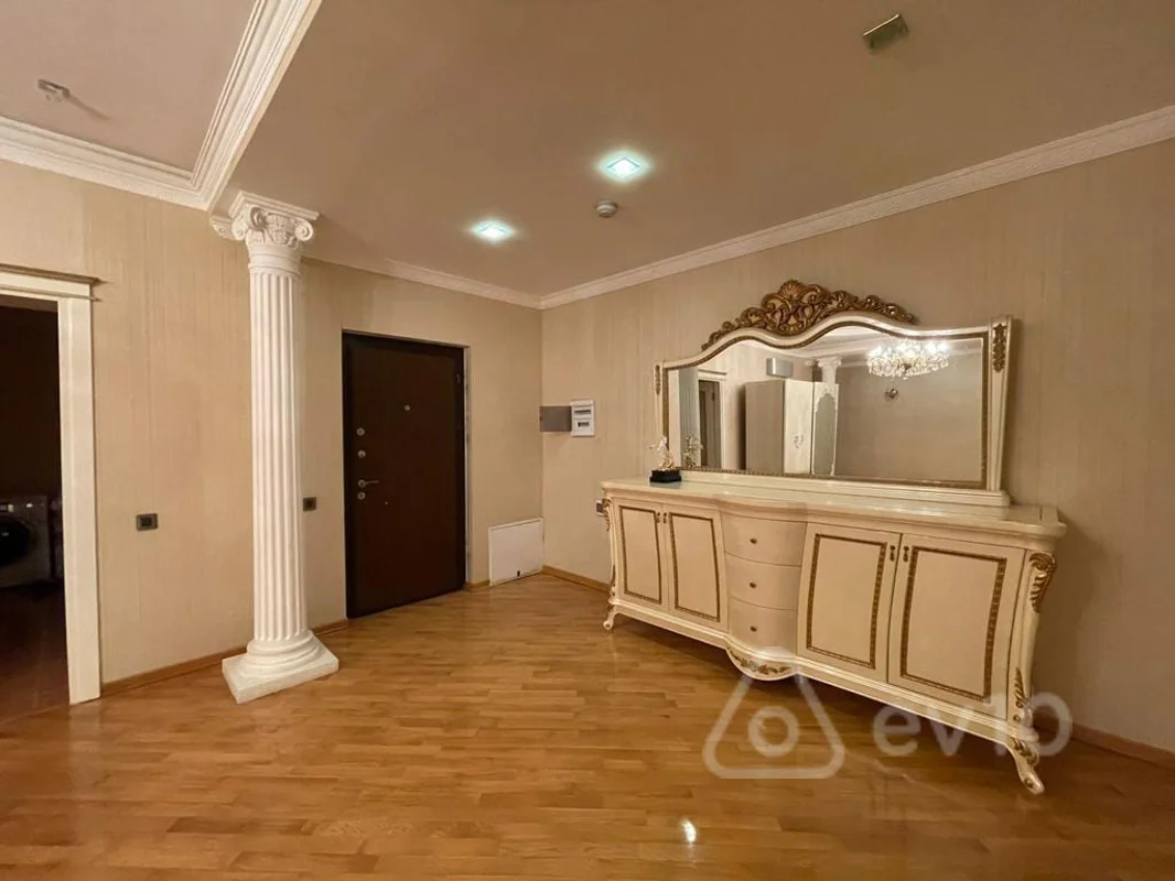 3 otaqlı mənzil, 215 m², Afiyəddin Cəlilov küçəsi — kirayə — Mənzil, Bakı (9)