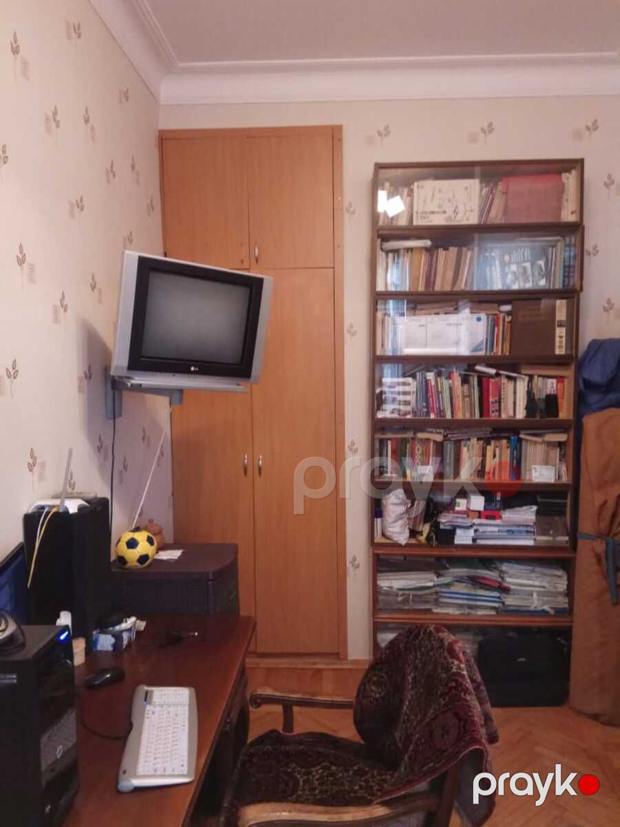 Satılır 2 otaqlı köhnə tikili 65 m² — Mənzil, Bakı (12)