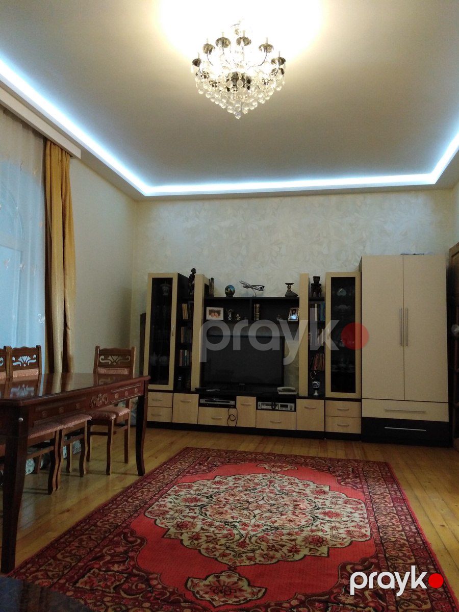 Satılır 4 otaqlı həyət evi/bağ evi 200 m² — Ev, villa, Bakı (4)