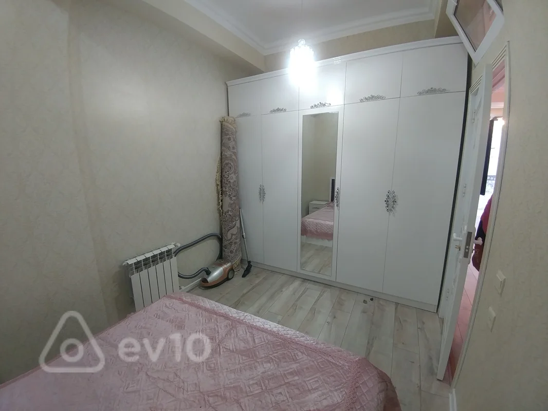 3 otaqlı mənzil, 80 m², Səbayıl rayonu,İçərişəhər mt/s-na,Axundov Bağına yaxın 3 otaqlı super təmirli ev kirayə verilir. — kirayə — Mənzil, Bakı (10)