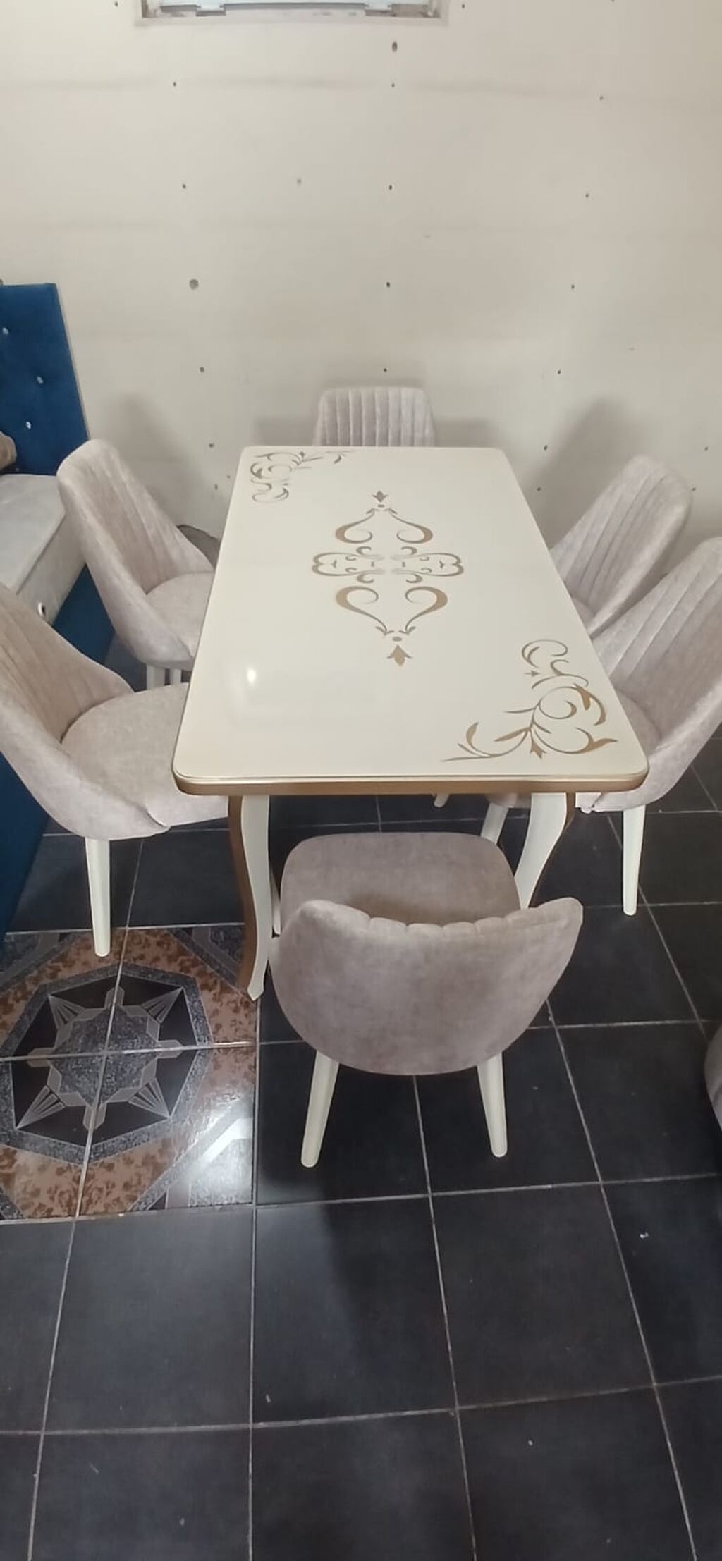 Kunc divan.qiymet 500 man.acilir bazasi var.unvan Bakixanov.kod883 gnk — Mebel, Bakı (2)