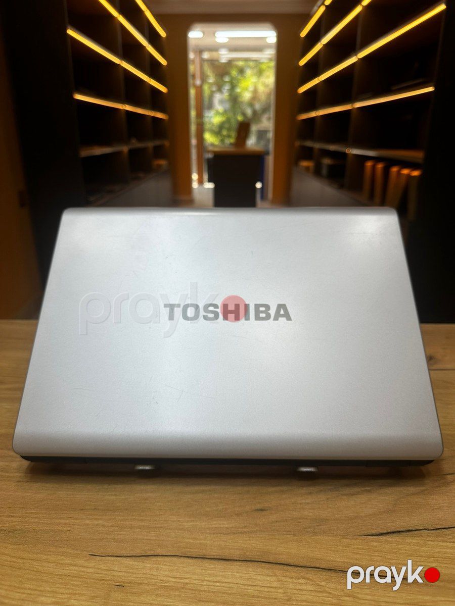 Noutbuk Toshiba — Noutbuklar, Bakı (3)
