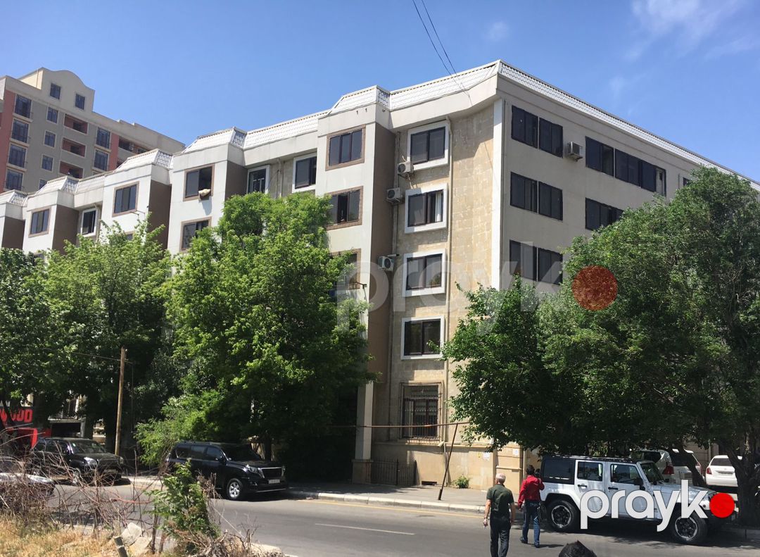 Satılır 4 otaqlı köhnə tikili 96 m² — Mənzil, Bakı (12)