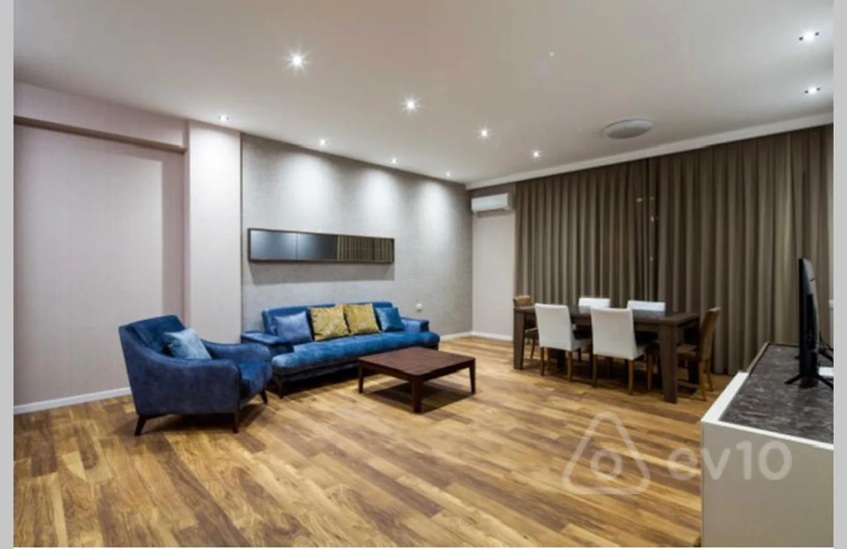 2 otaqlı mənzil, 94 m², Səməd Vurğun küçəsi — kirayə — Bakı