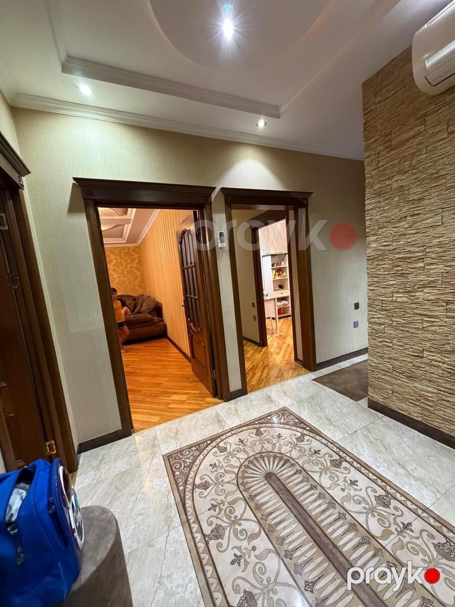 Satılır 5 otaqlı köhnə tikili 130 m² — Mənzil, Bakı (11)