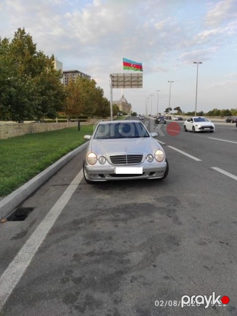 Mercedes E 270, 2.7 L, 2001 il, 424 000 km — Bakı