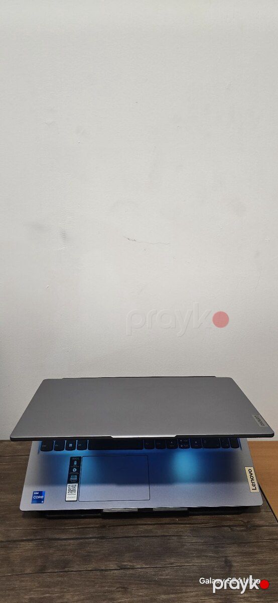 Lenovo IdeaPad Slim 3 15IRH8 DDR5 16 GB 512 SSD — Noutbuklar, Bakı (3)