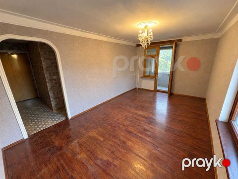 Satılır 2 otaqlı köhnə tikili 40 m² — Bakı