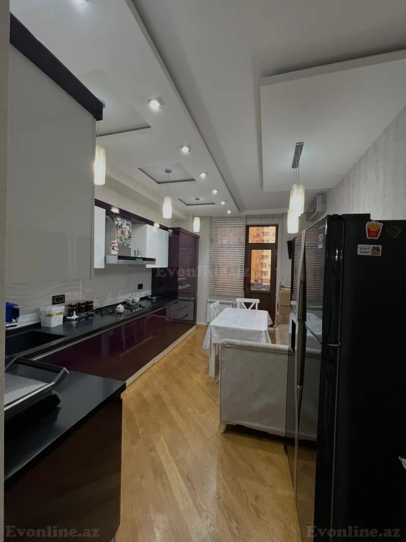 Satılır 3 otaqlı Mənzil Yeni tikili 136 m² Bakı, Nizami r., Neftçilər m — Mənzil, Bakı (8)
