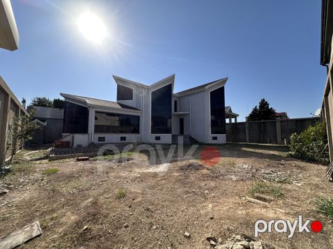 Satılır 5 otaqlı həyət evi/bağ evi 250 m² — Bakı