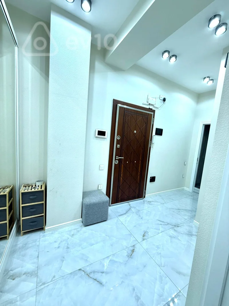 2 otaqlı mənzil, 70 m², genclik mall — kirayə — Mənzil, Bakı (7)