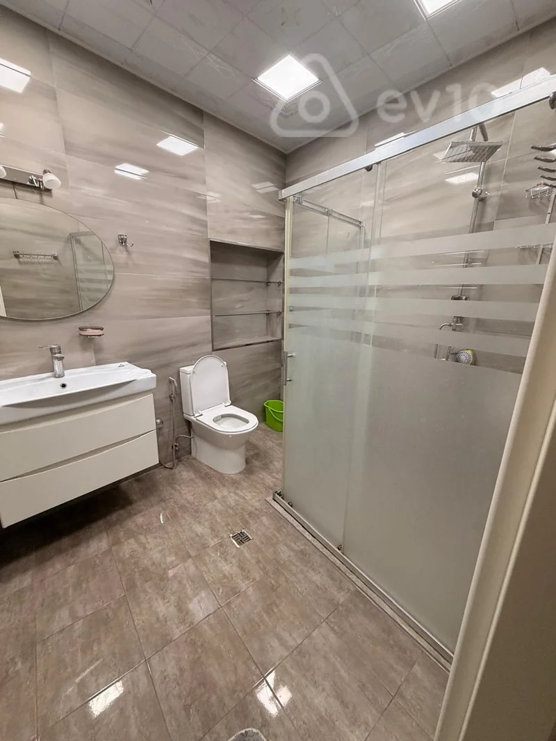 3 otaqlı mənzil, 110 m², Salatin Əsgərova küçəsi — kirayə — Mənzil, Bakı (11)