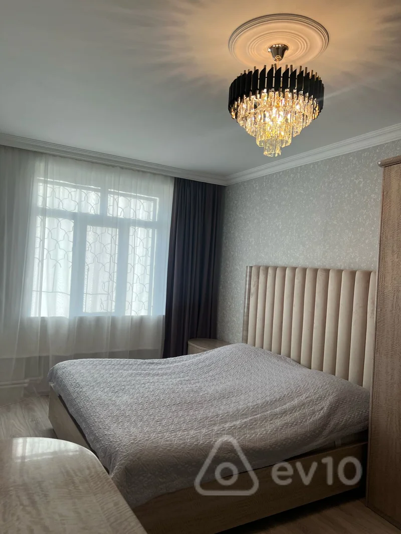 4 otaqlı mənzil, 130 m², Abbas Mirzə Şərifzadə — kirayə — Mənzil, Bakı (6)