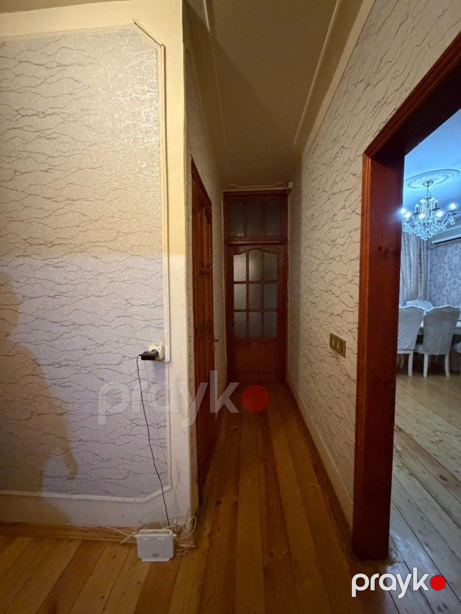 Satılır 2 otaqlı köhnə tikili 65 m² — Mənzil, Bakı (10)