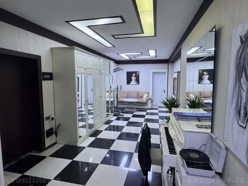 Satılır 4 otaqlı Mənzil Yeni tikili 170 m² Bakı, Nəsimi r., 20 Yanvar m., 5-ci mikrorayon — Bakı