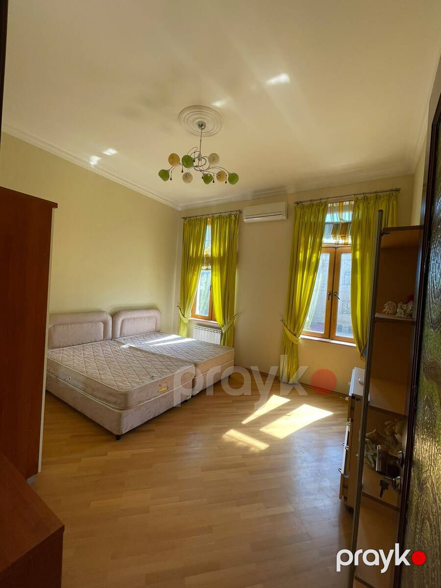 Satılır 8 otaqlı həyət evi/bağ evi 400 m² — Ev, villa, Bakı (7)