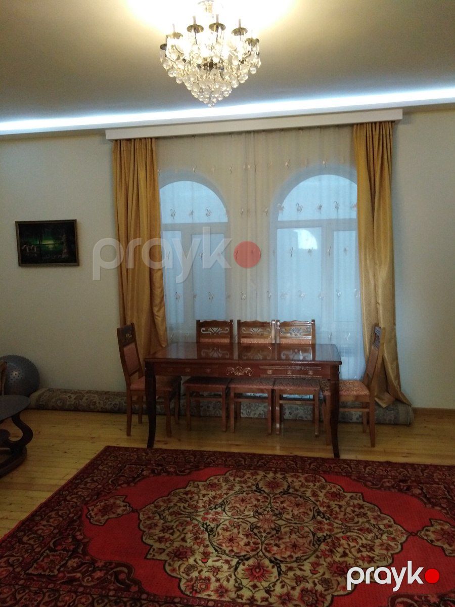 Satılır 4 otaqlı həyət evi/bağ evi 200 m² — Ev, villa, Bakı (6)