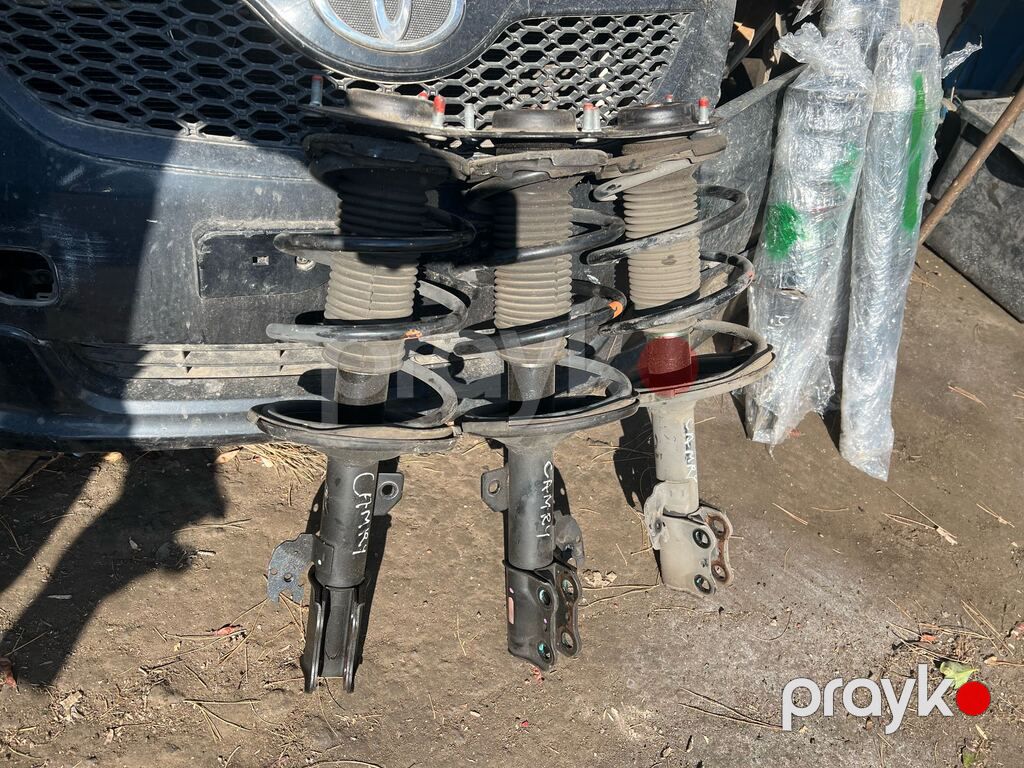 "Toyota Camry" qabaq amortizatoru — Ehtiyat hissələri və aksesuarlar, Bakı (2)