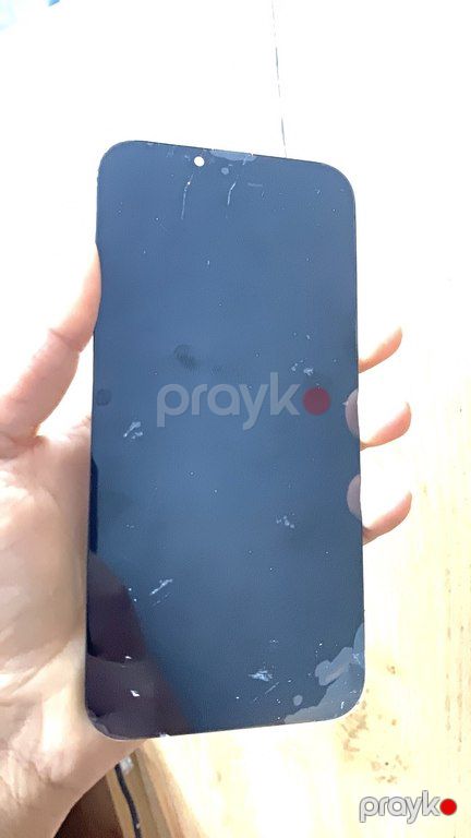 "Apple iPhone 13 Pro Max" ekranı — Bakı