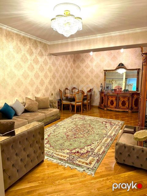 Satılır 4 otaqlı yeni tikili 150 m² — Bakı