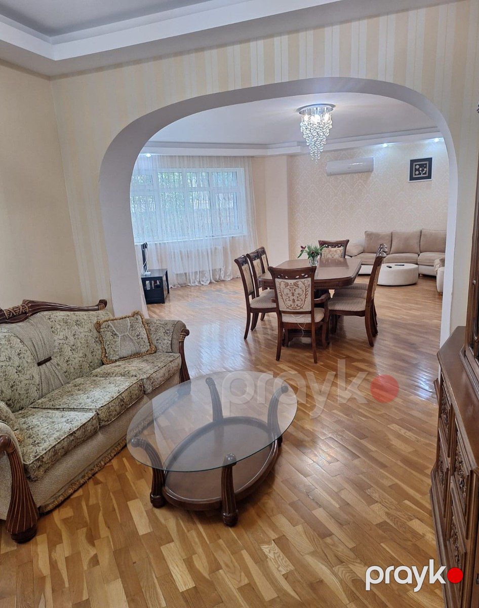 Satılır 7 otaqlı həyət evi/bağ evi 400 m² — Ev, villa, Bakı (8)
