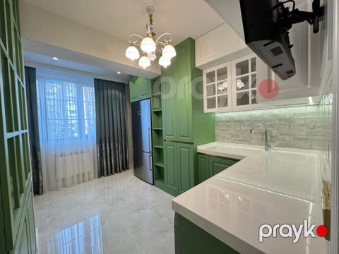 Satılır 3 otaqlı köhnə tikili 85 m² — Bakı