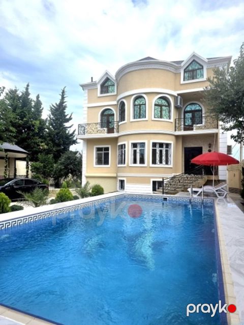 Satılır 10 otaqlı həyət evi/bağ evi 550 m² — Bakı