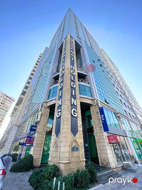 Satılır 4 otaqlı yeni tikili 191 m² — Bakı