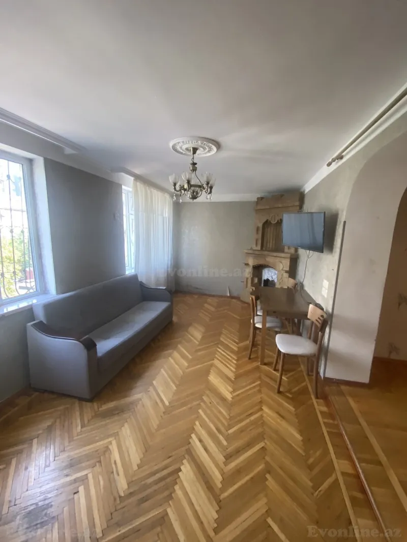 Kirayə verilir 2 otaqlı Mənzil Köhnə tikili 80 m² Bakı, Yasamal r., Elmlər Akademiyası m — Mənzil, Bakı (3)