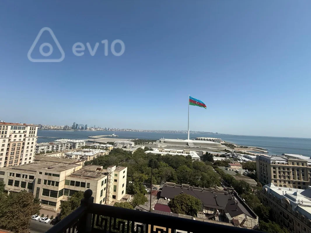 4 otaqlı mənzil, 178 m², Bayıl qəsəbəsi Bayraq meydanının yanı — Mənzil, Bakı (2)