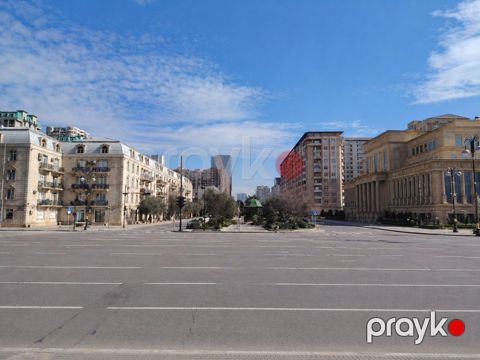 Satılır 3 otaqlı köhnə tikili 100 m² — Bakı