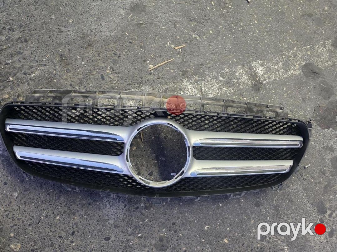 Mercedes W212 radiator barmaqlığı — Ehtiyat hissələri və aksesuarlar, Bakı (2)