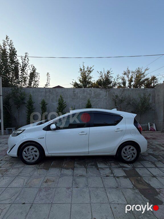 Toyota Aqua, 1.5 L, 0.87 kWh, 2017 il, 240 000 km — Avtomobillər, Bakı (6)